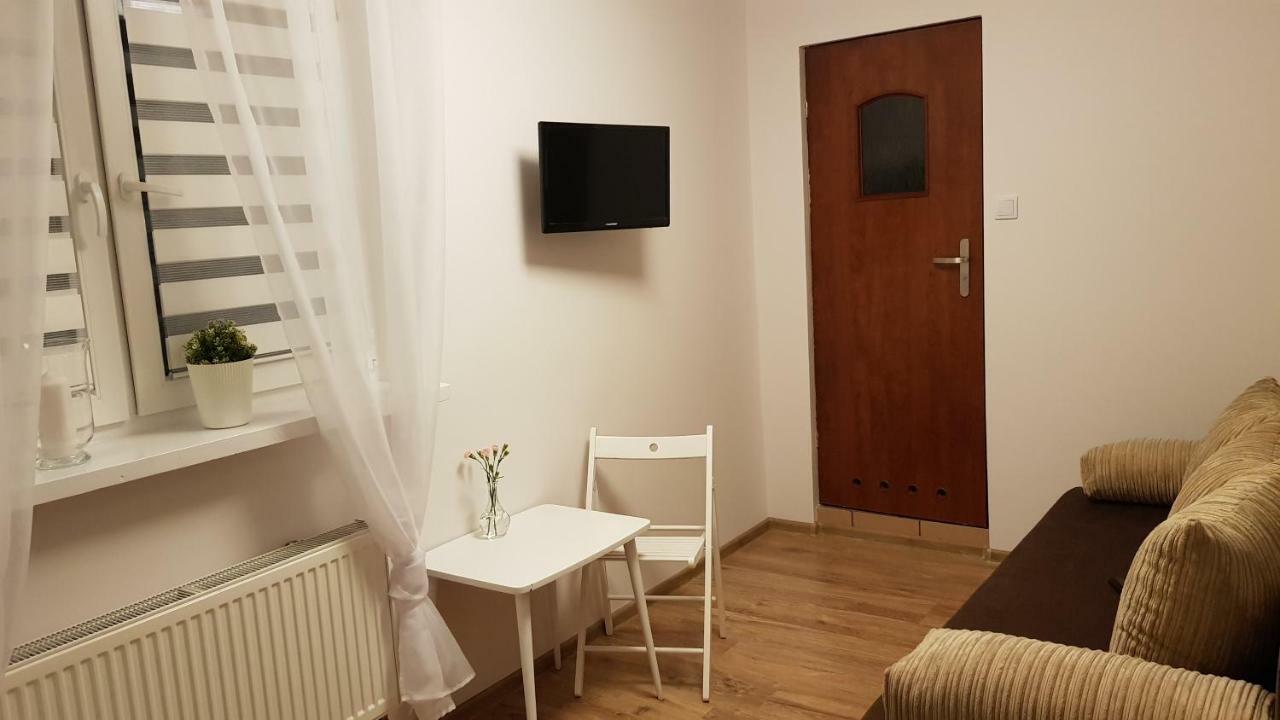 Pokoje Goscinne Venezia Czaplinek Esterno foto