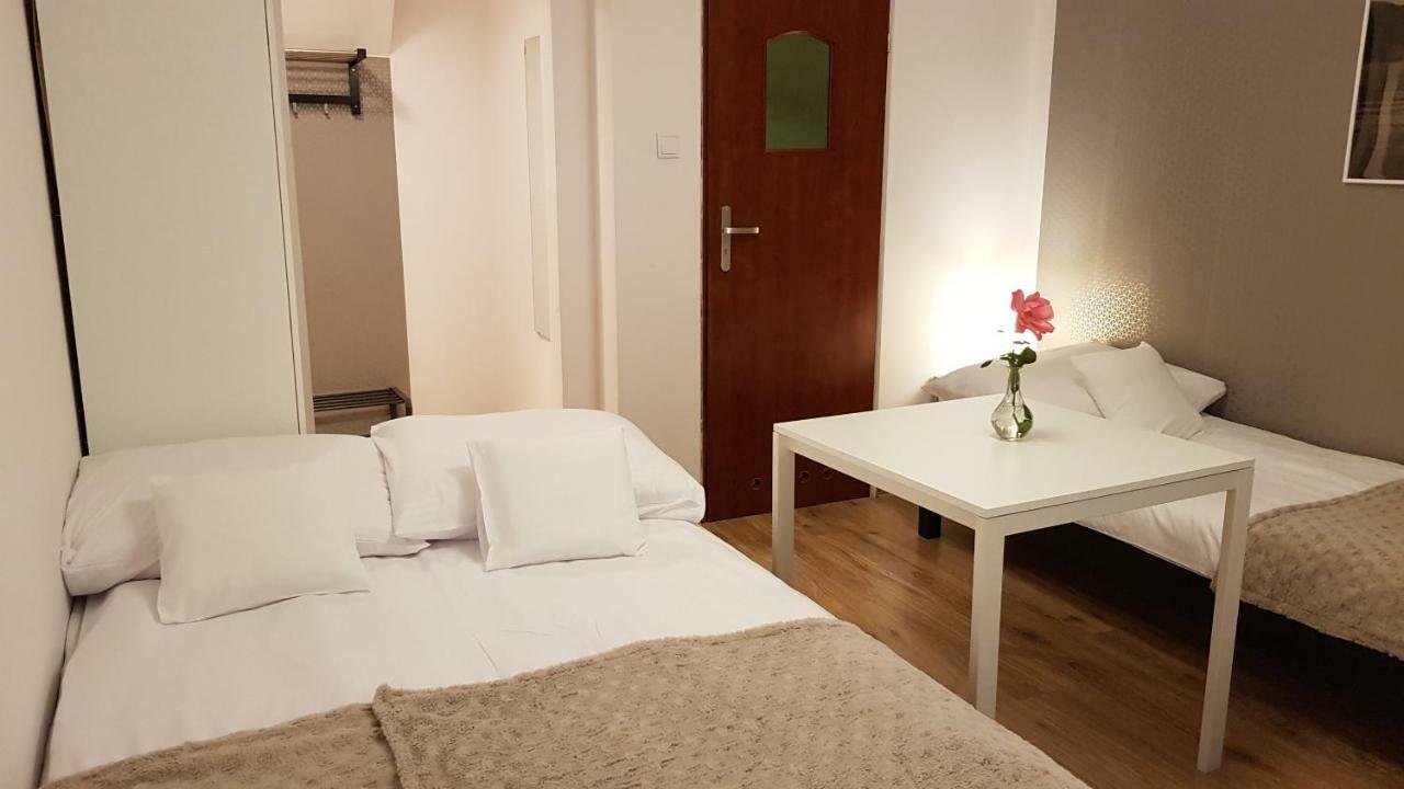 Pokoje Goscinne Venezia Czaplinek Esterno foto