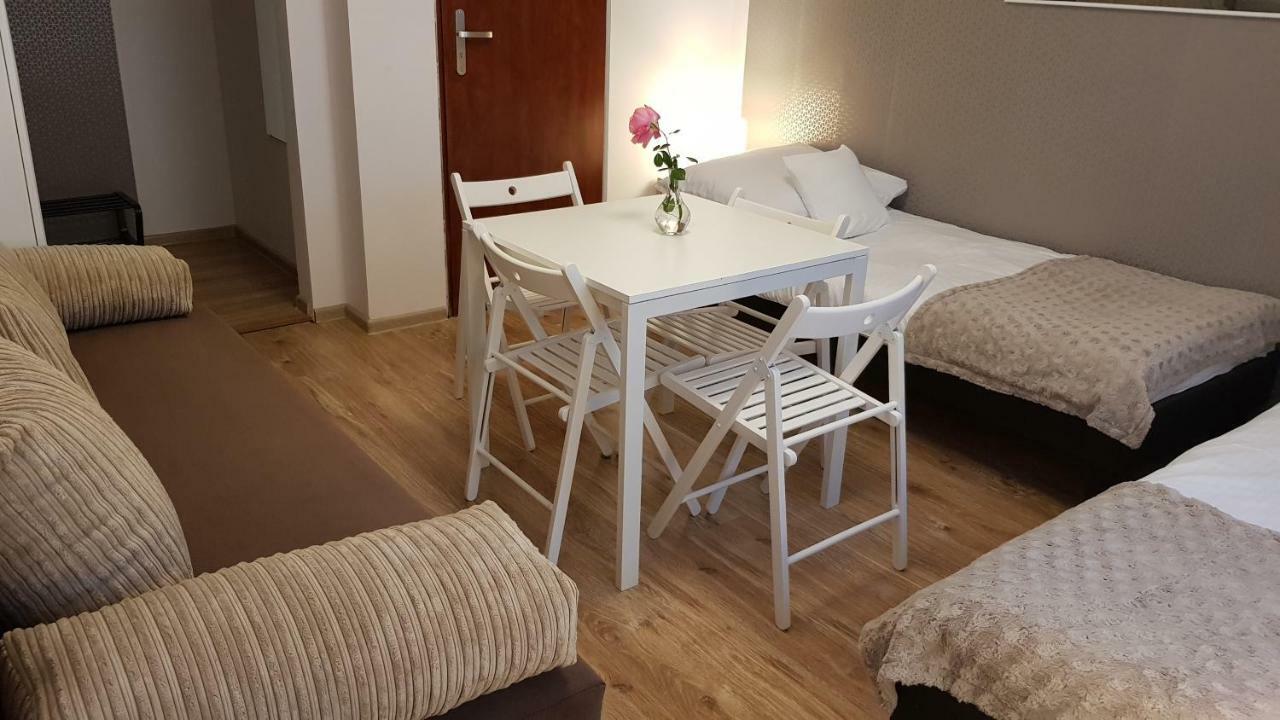 Pokoje Goscinne Venezia Czaplinek Esterno foto