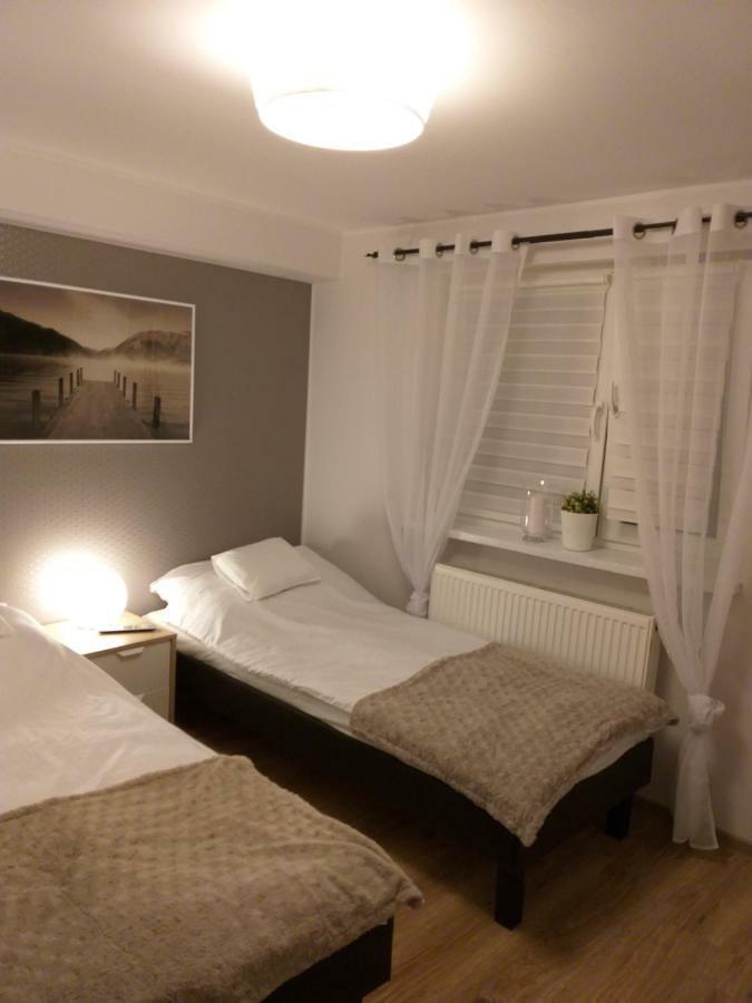 Pokoje Goscinne Venezia Czaplinek Esterno foto