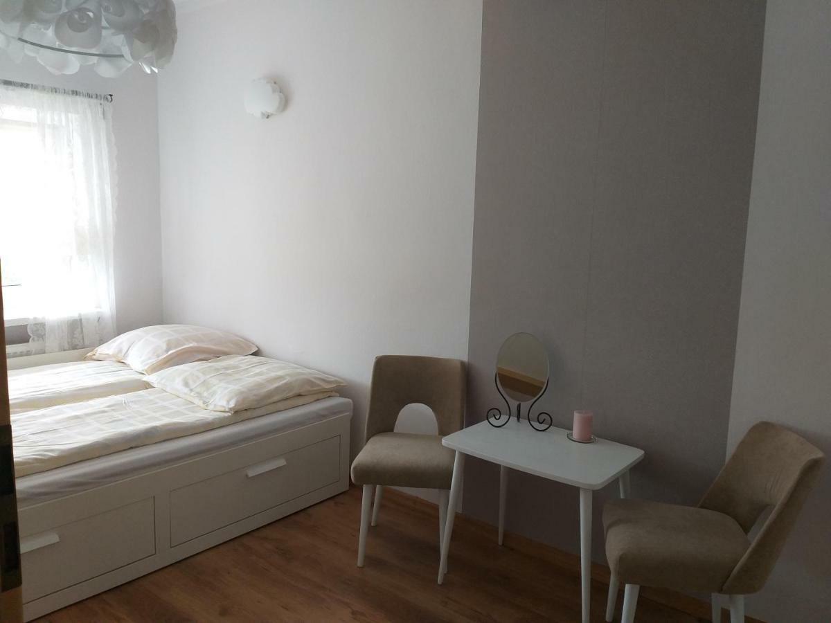 Pokoje Goscinne Venezia Czaplinek Esterno foto
