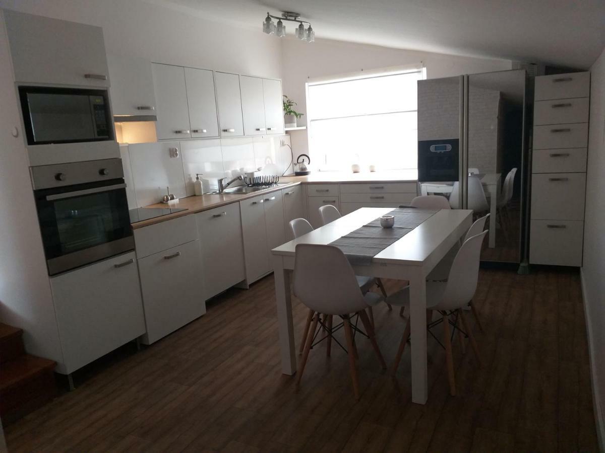 Pokoje Goscinne Venezia Czaplinek Esterno foto